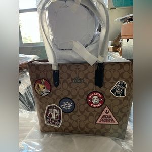 Star Wars X Coach Town Tote In Signature Canvas With Patches